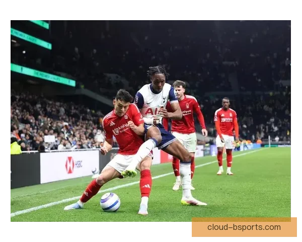 孙兴慜绝杀进球热刺逆转诺丁汉森林全场最佳时刻上演